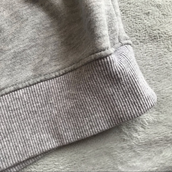 Bershka Mickey Mouse Graphic Sweatshirt Disney - Picture 5 of 8